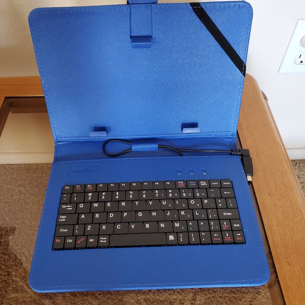 9" Tablet Keyboard Case with Micro to Mini Adapter
